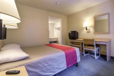 Motel 6 Buena Park Knotts Berry Farm