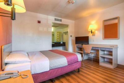Motel 6 Los Angeles Pamona
