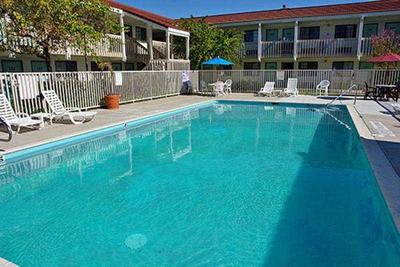 Motel 6 Redding South