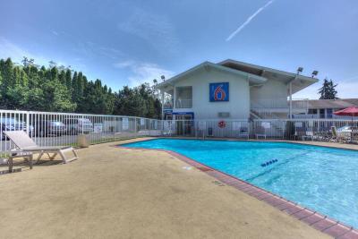 Motel 6 Portland South Lake Oswego Tigard