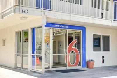 Motel 6 Portland East Troutdale