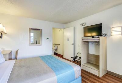 Motel 6 Coos Bay