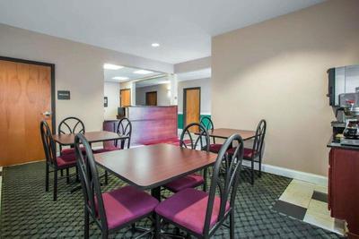 Econo Lodge Harrisburg - Southwest of Hershey Area