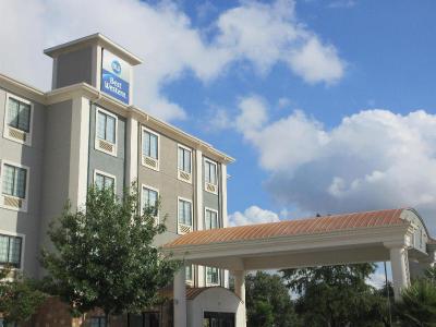 Best Western SeaWorld/Lackland AFB NW HotelSuites