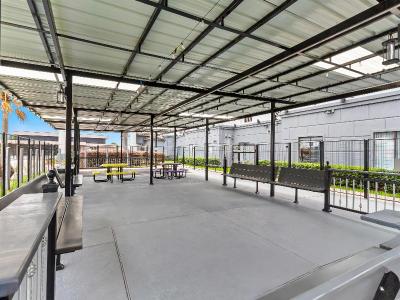Spark by Hilton Houston Hobby Airport