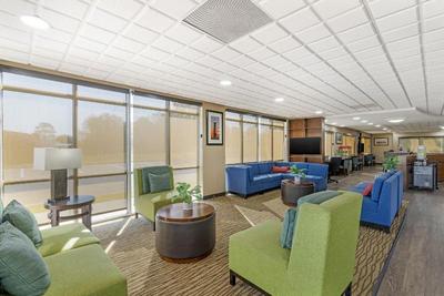 Comfort Suites