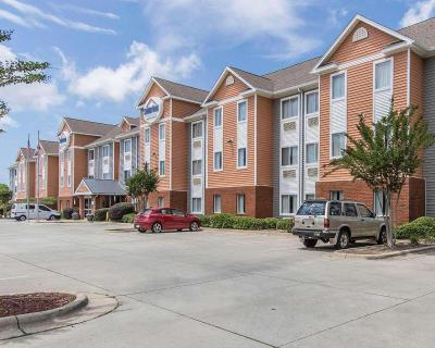 Suburban Extended Stay Hotel Pensacola