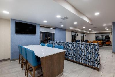 Holiday Inn Express Rochester South - Mayo Area