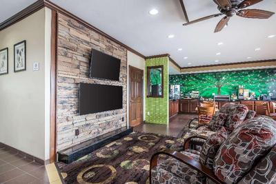 Quality Inn Coralville - Iowa River Landing