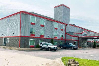 AmericInn by Wyndham Urbana