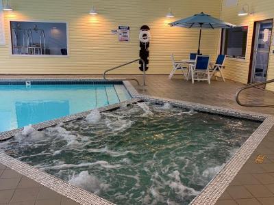 Breakers Resort Lakeside