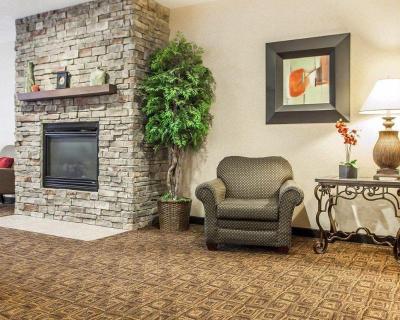 Comfort Suites Cedar Falls