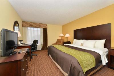 Holiday Inn Express & Sui Joplin Southeast, By IHG