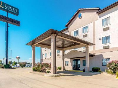 Quality Inn & Suites Salem Area