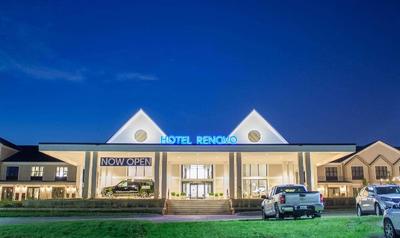 Hotel Renovo Des Moines Urbandale,Tapestry