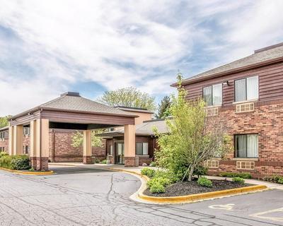 Quality Inn & Suites Holland