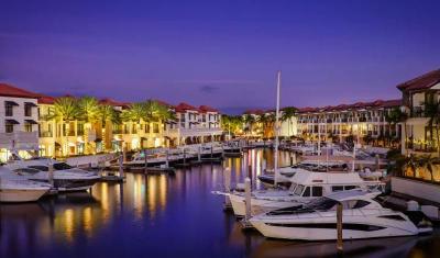 Naples Bay Resort & Marina