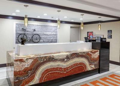 Hampton Inn & Suites Houston-Bush Intercontinental