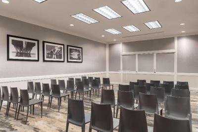 Hilton Alexandria Mark Center
