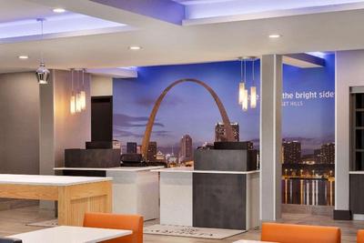 La Quinta Inn & Suites by Wyndham St Louis Route66