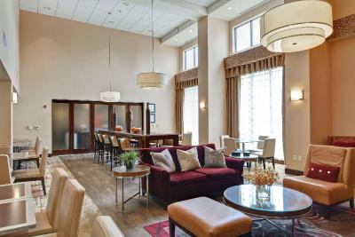 Hampton Inn and Suites Peoria at Grand Prairie 
