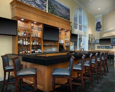 Hilton Indianapolis Hotel & Suites
