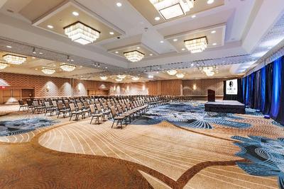 DoubleTree by Hilton Tulsa Downtown