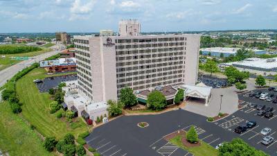 DoubleTree by Hilton St. Louis-Westport