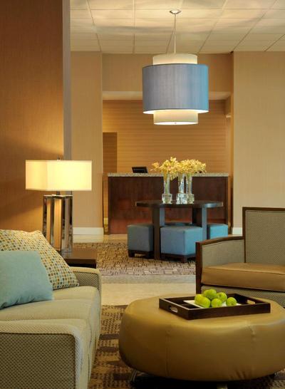 DoubleTree by Hilton St. Louis-Westport
