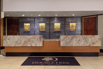 DoubleTree Hotel Kansas City - Overland Park