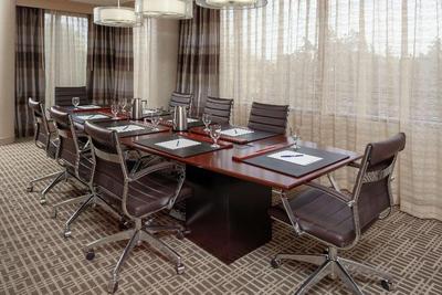 DoubleTree Hotel Kansas City - Overland Park