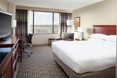 DoubleTree Hotel Kansas City - Overland Park