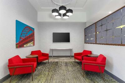 Hampton Inn & Suites Pittsburgh-Downtown