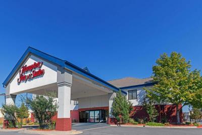 Hampton Inn & Suites Tulsa-Woodland Hills