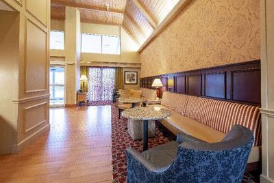 Hampton Inn & Suites Williamsburg-Richmond Rd. 