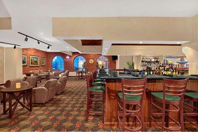 Embassy Suites by Hilton Kansas City Plaza
