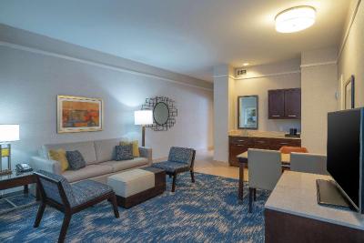 Embassy Suites by Hilton Alexandria Old Town