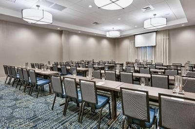 Doubletree by Hilton Charlotte Uptown