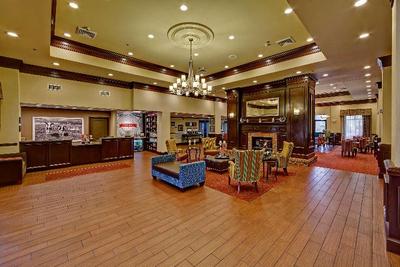 Hampton Inn & Suites Asheville Airport