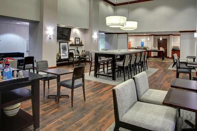 Hampton Inn & Suites Lake Mary At Colonial Townpar