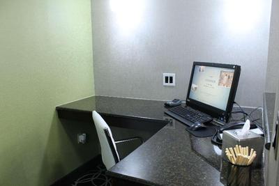 Doubletree Club Springdale