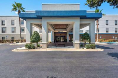 Hampton Inn & Suites Pensacola I-10 N at Univ. Tow