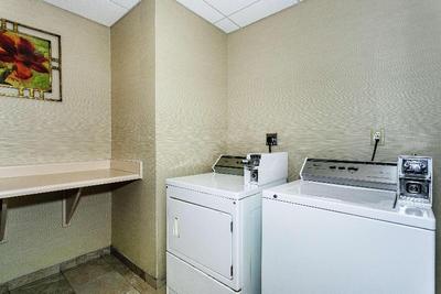 Hampton Inn & Suites Mobile- Downtown Historic