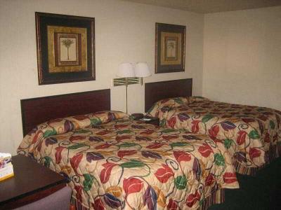 Tricove Inn & Suites