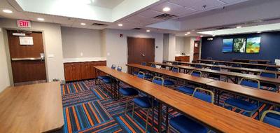 Hampton Inn Hillsville 