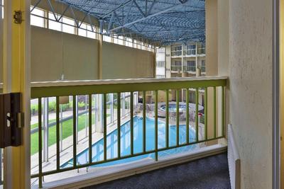 Doubletree Hotel Holland 