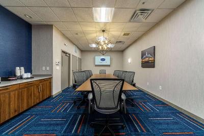 Hampton Inn Winchester N/Conference Center