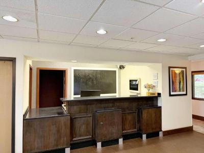 SureStay by Best Western Forsyth Decatur