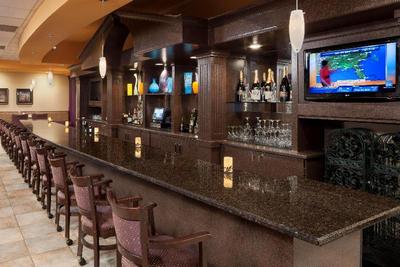 DoubleTree Suites by Hilton Cincinnati - Blue Ash