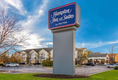 Hampton Inn & Suites Chicago/ Hoffman Estates